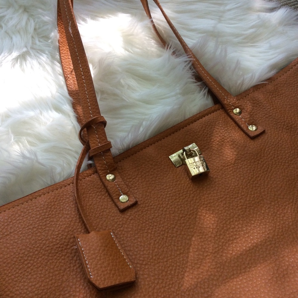 BCBG PARIS Bag ✨ - Picture 3 of 8